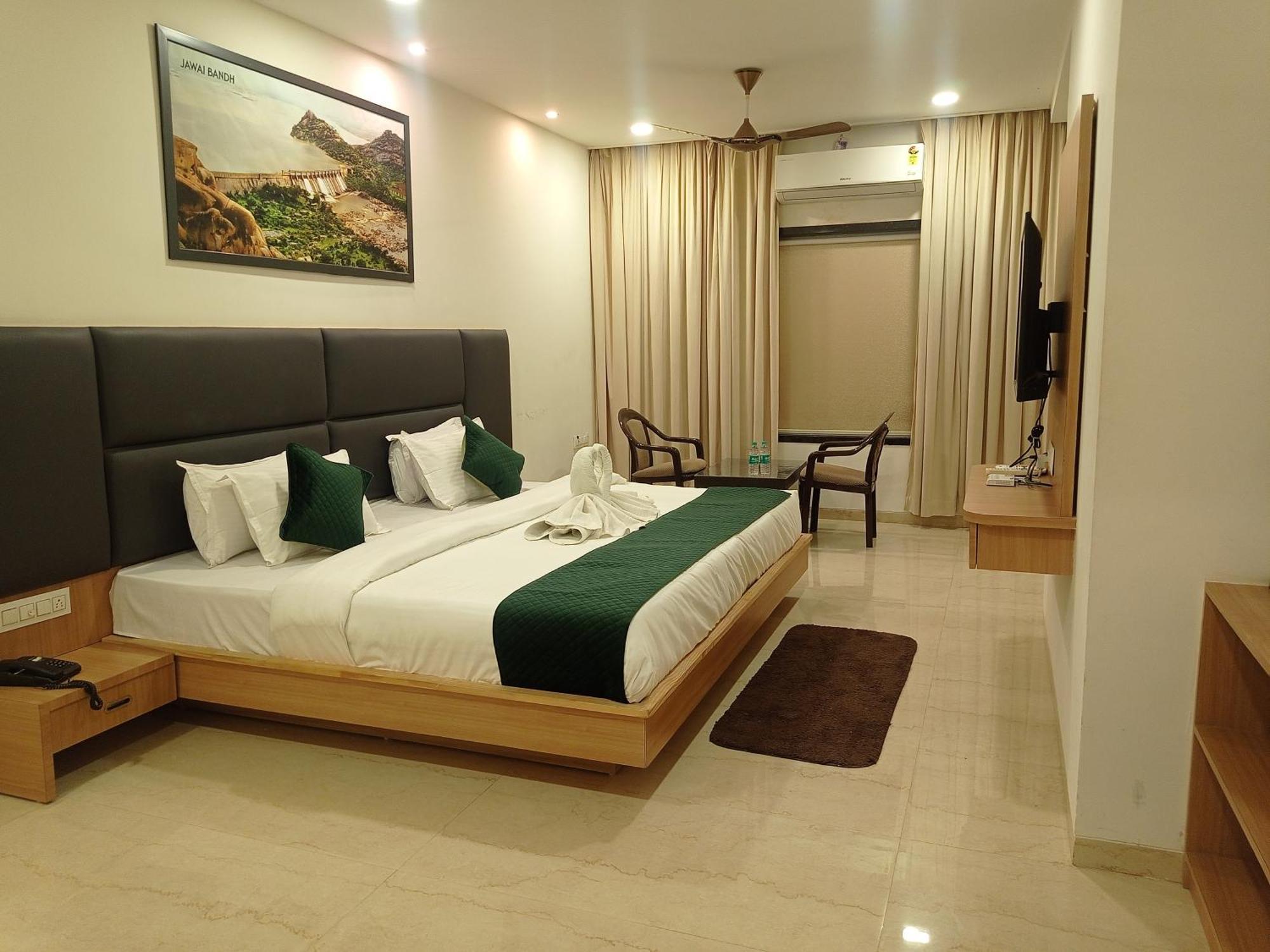 Sun Stone Hotel & Club - Jawai Sheoganj ภายนอก รูปภาพ