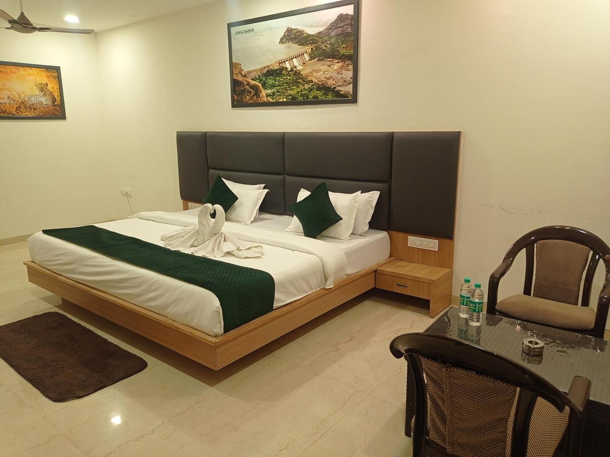 Sun Stone Hotel & Club - Jawai Sheoganj ภายนอก รูปภาพ