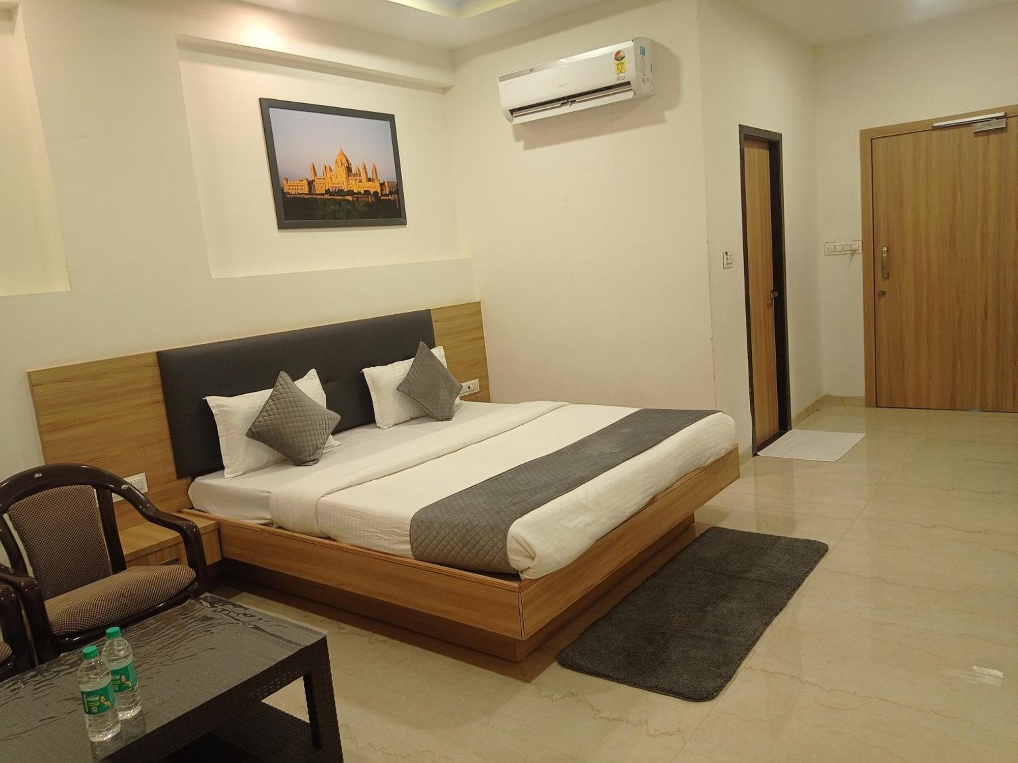 Sun Stone Hotel & Club - Jawai Sheoganj ภายนอก รูปภาพ